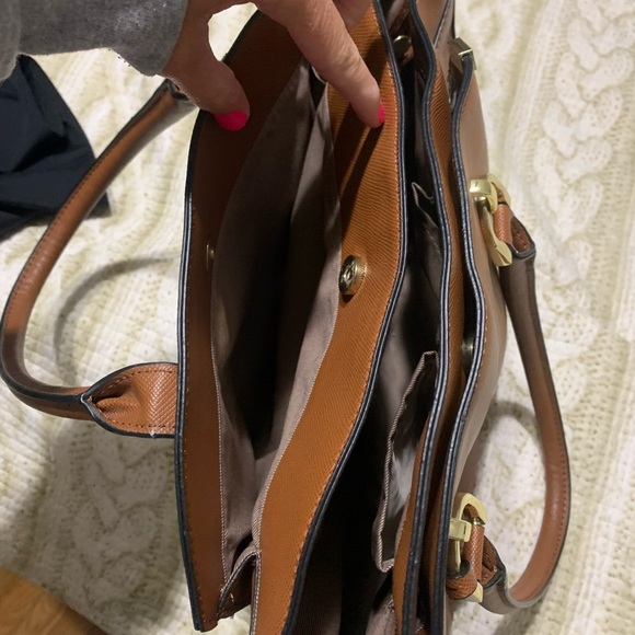 London Fog Purse - Picture 4 of 5